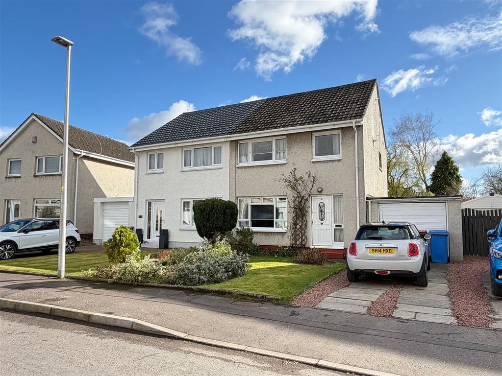 Property photo 1 of 13 Front External