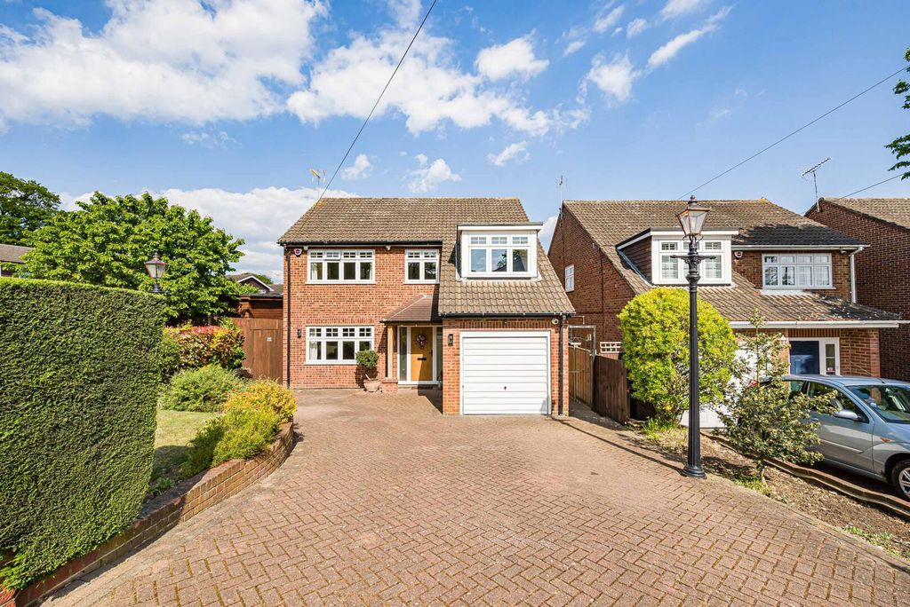 Property photo 1 of 34 Front (Exterior)