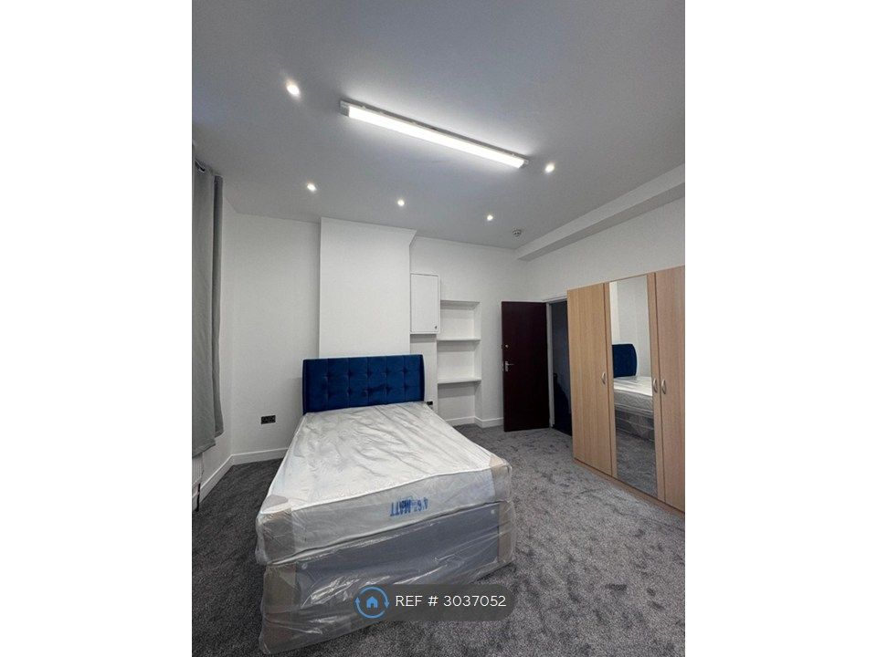 Property photo 1 of 3