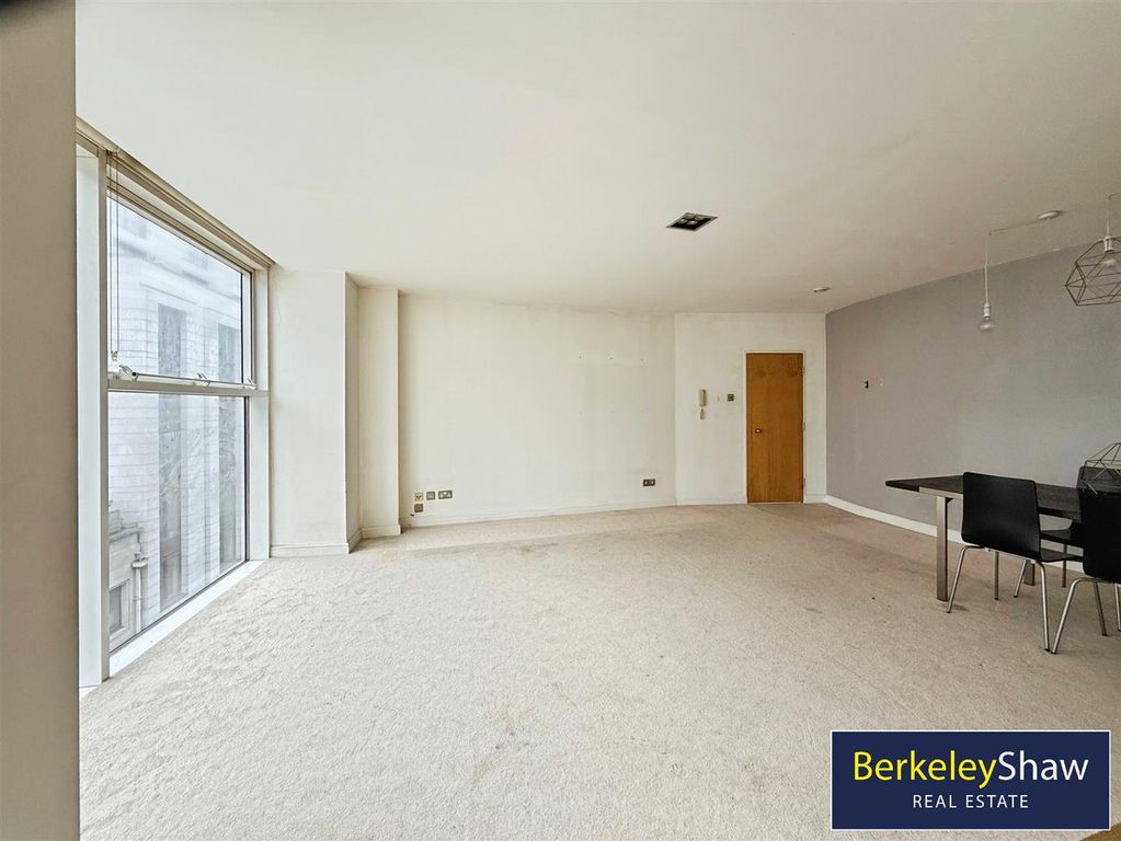 Property photo 3 of 16 Open Plan Living