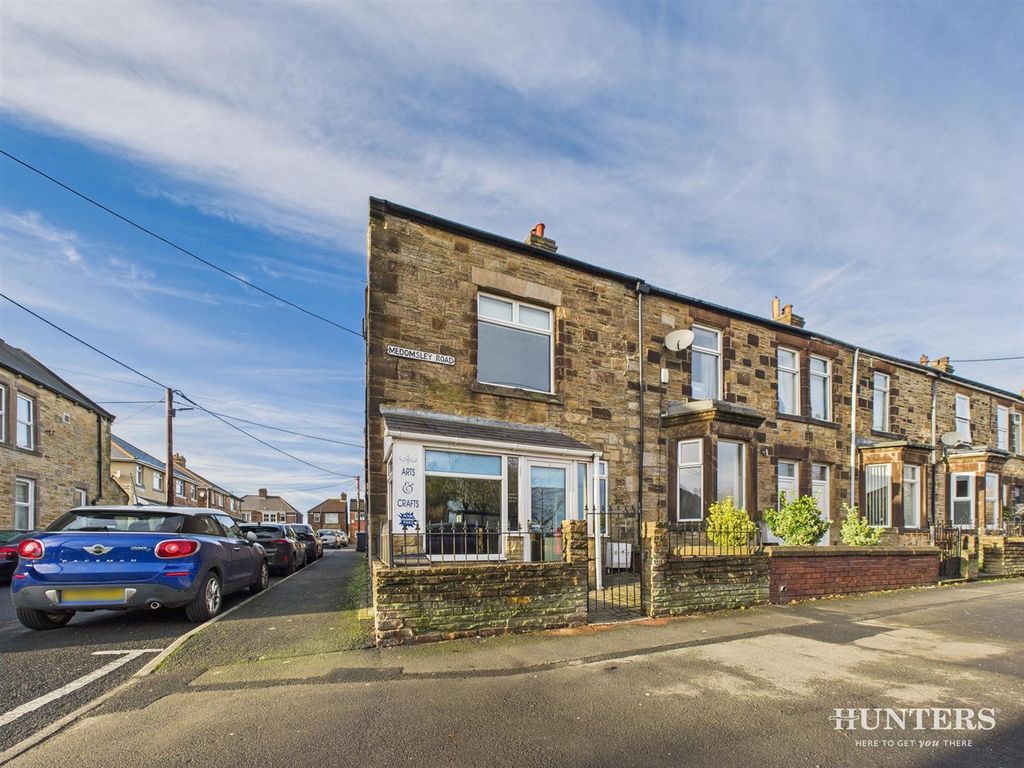 Property photo 1 of 24 Cam05287G0-Pr0135-Still024.Jpg