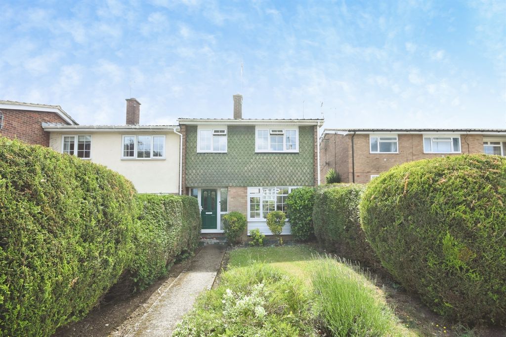 Property photo 1 of 18