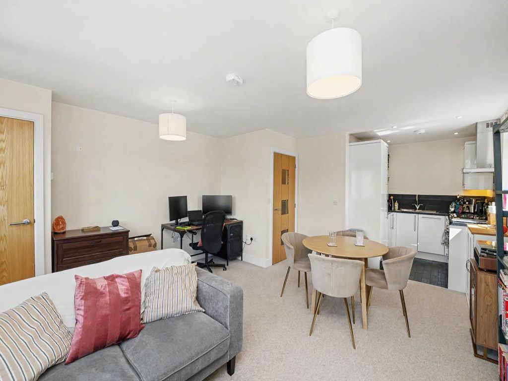Property photo 2 of 15 Open Plan