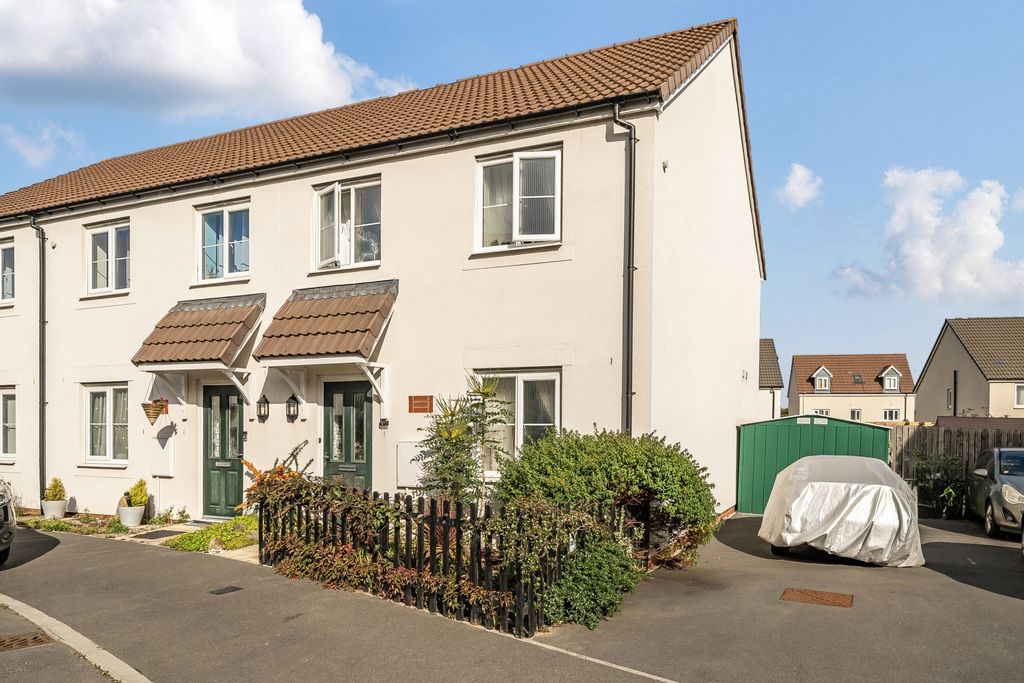 Property photo 1 of 16 1365475-12-68E796275Fa17