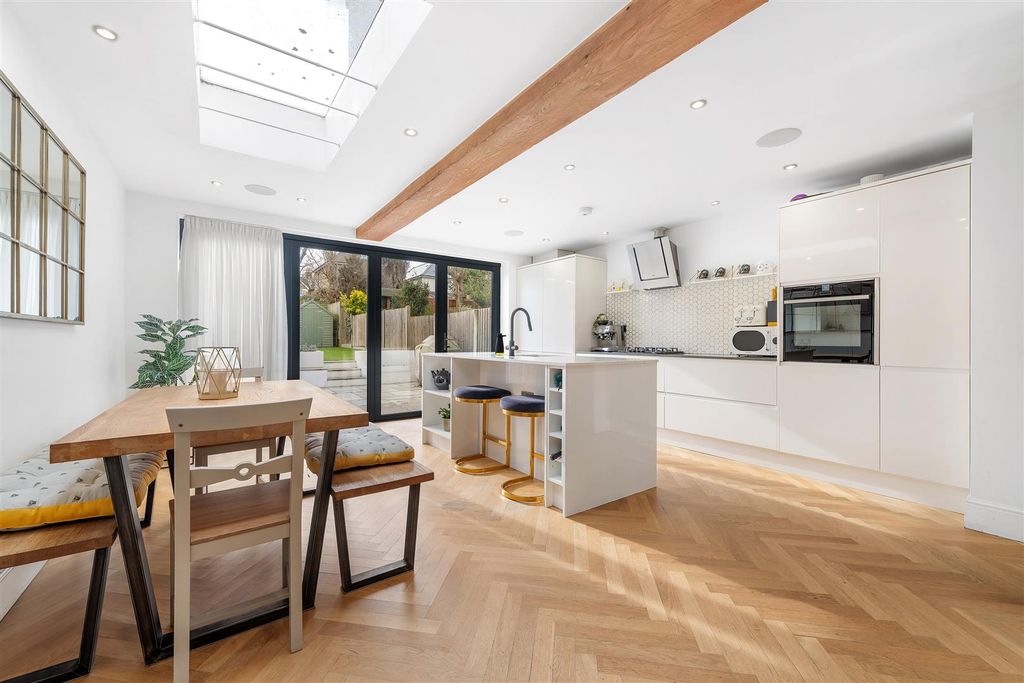 Property photo 1 of 16 Birkbeck Road-6.Jpg