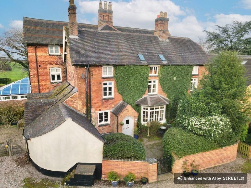 Property photo 1 of 34