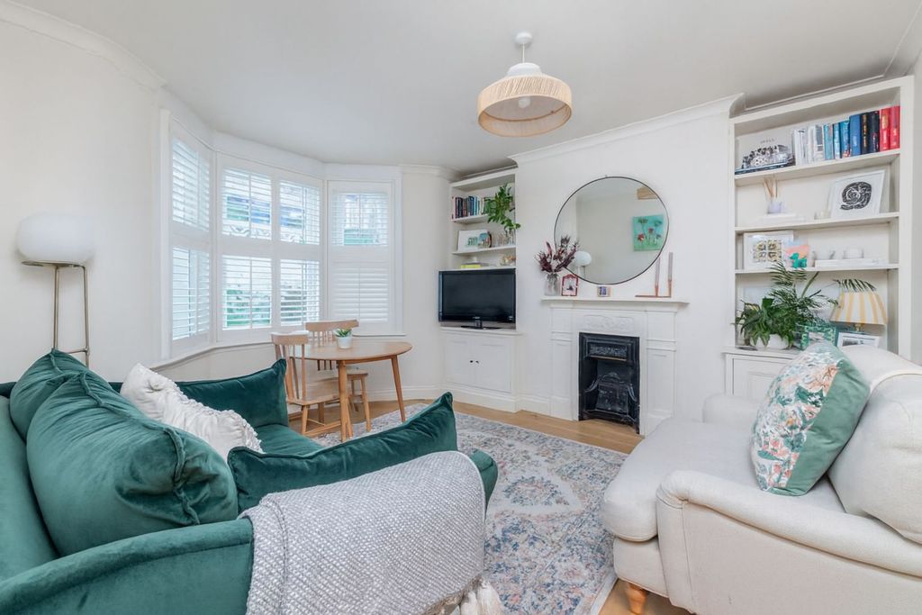 Property photo 1 of 7