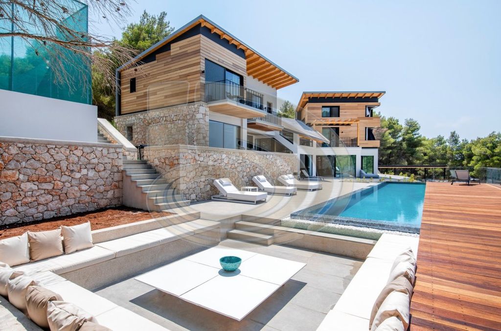 Property photo 1 of 59 Villa, 350 Sq, For Sale