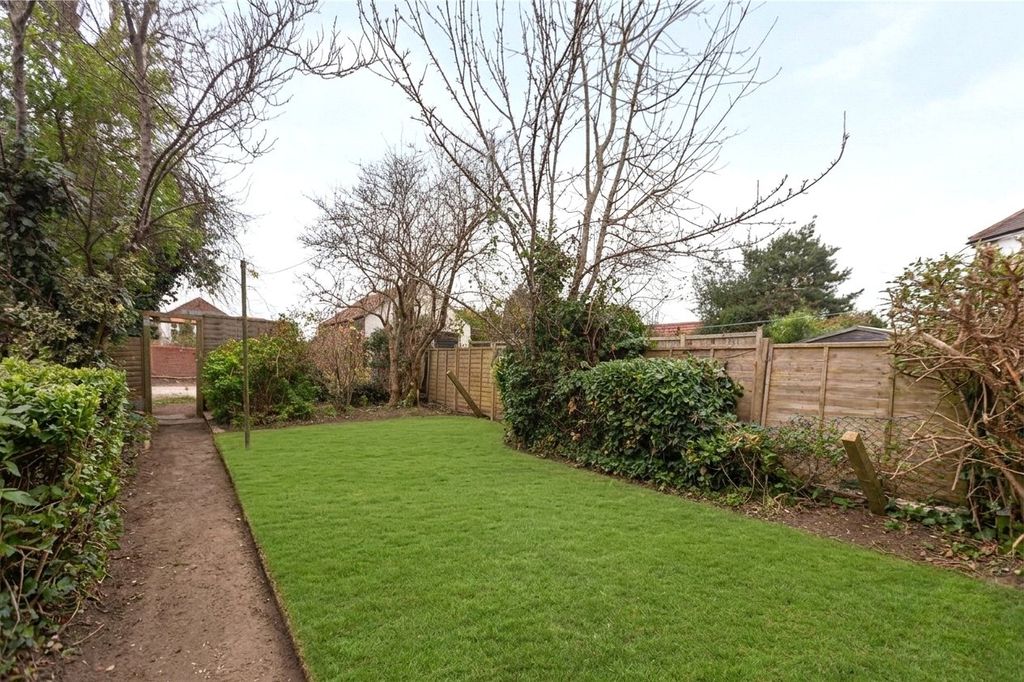 Property photo 3 of 10 Picture No. 47