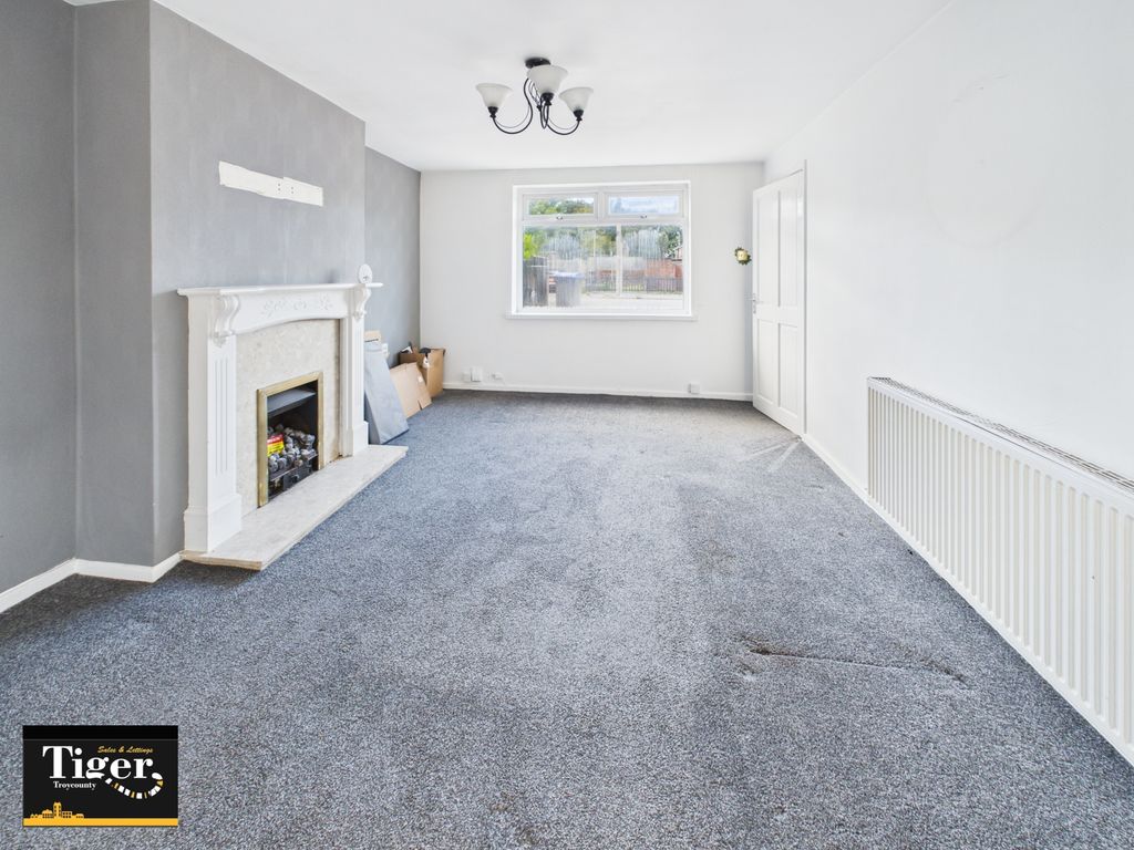 Property photo 3 of 11 Cam01931G0-Pr0404-Still002