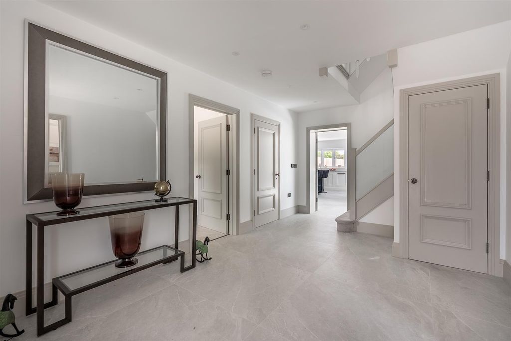 Property photo 3 of 88 Reception Hall