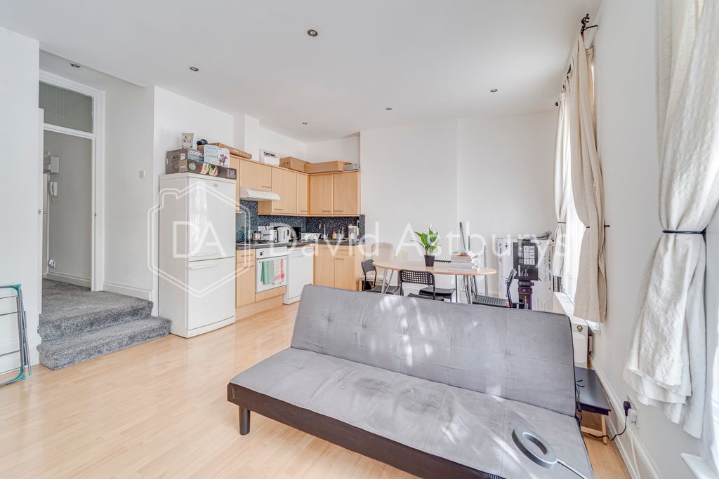 Property photo 2 of 9 Ndb05958_Enfused
