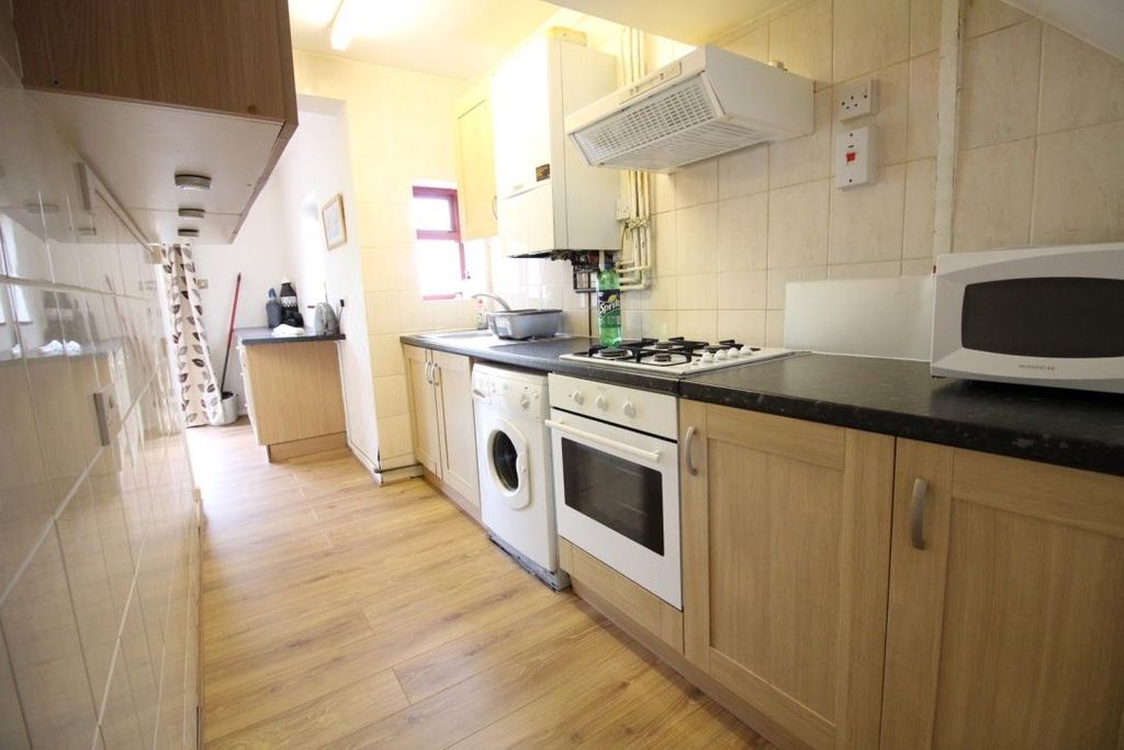 Property photo 2 of 6 Thumb_Img_9275_1024.Jpg