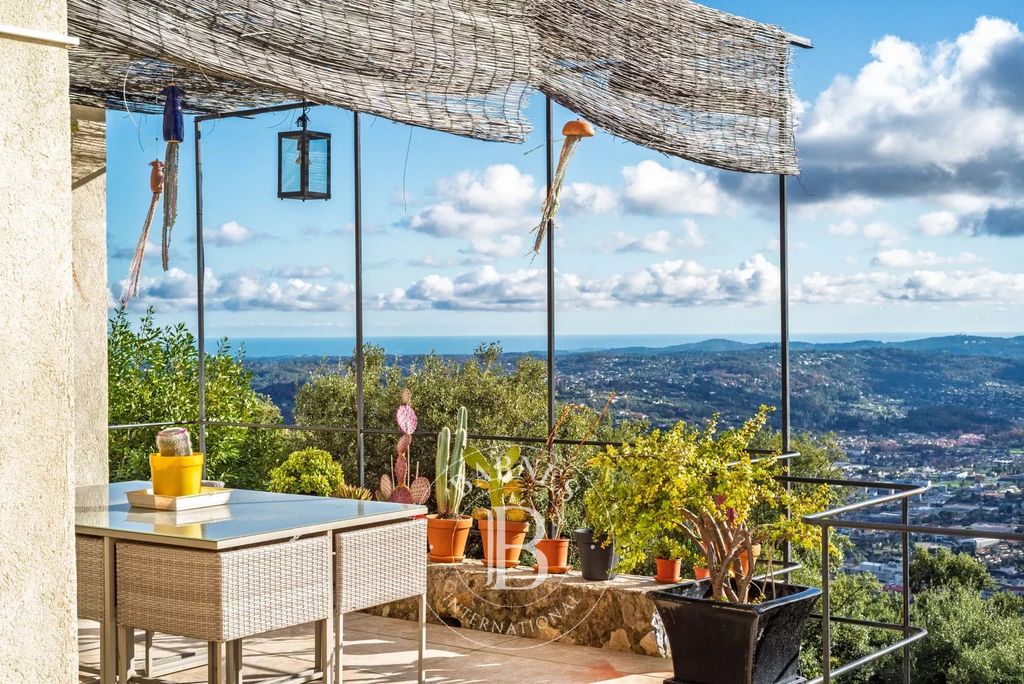 Property photo 3 of 29