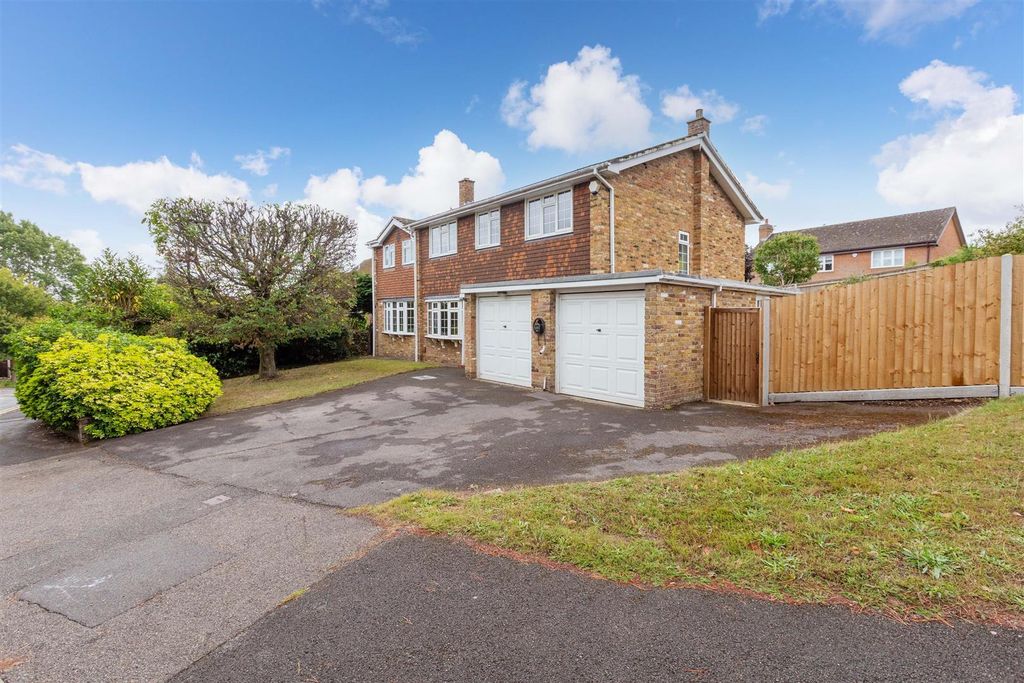 Property photo 1 of 24