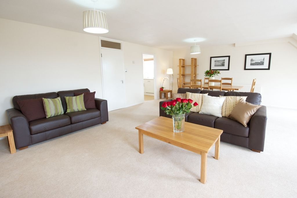 Property photo 3 of 13 50133 004