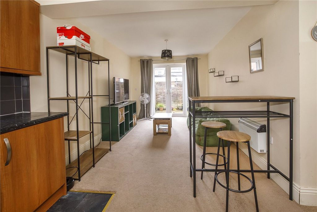 Property photo 3 of 10 Picture No. 02