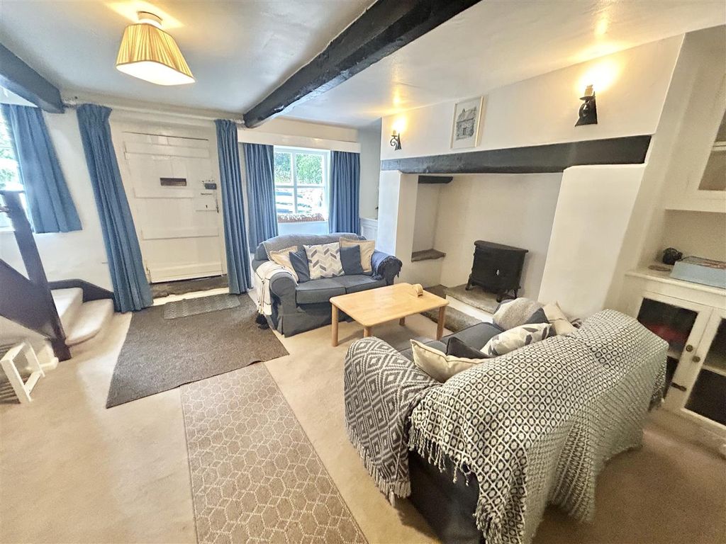 Property photo 2 of 14