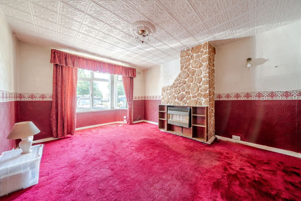 Property photo 2 of 16 1499613-13-6A6881...