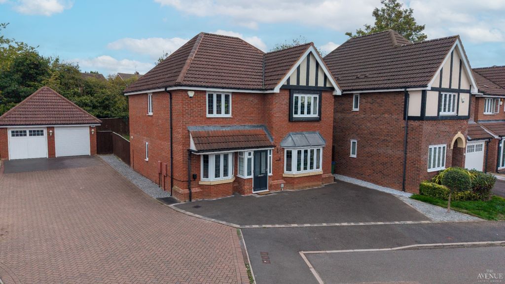 Property photo 1 of 34 5593581
