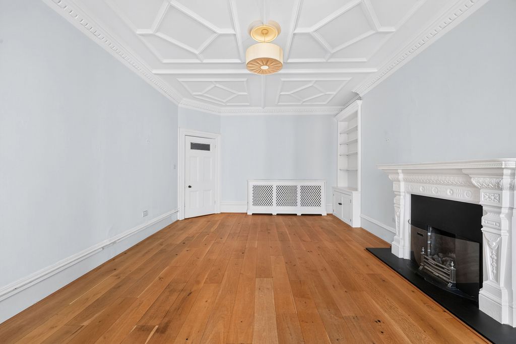 Property photo 3 of 27 Reception Room