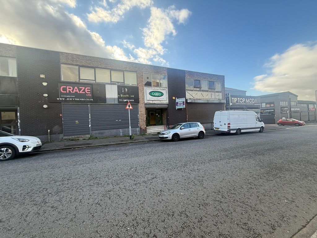 Property photo 2 of 6