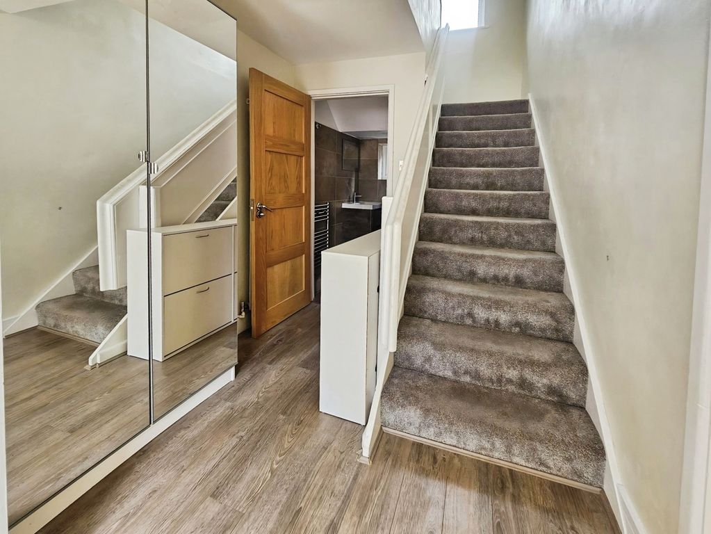 Property photo 3 of 23 Pbox-Img.Jpg