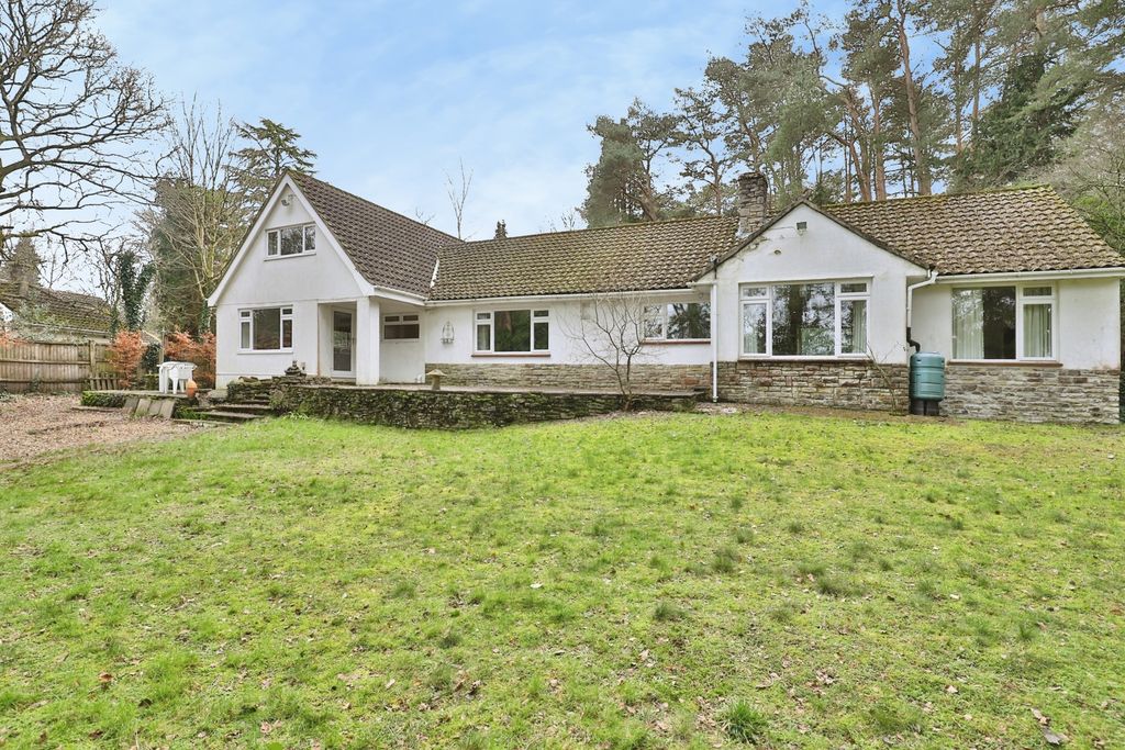 Property photo 1 of 19 Pbox-Img.Jpg