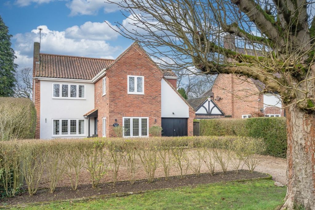 Property photo 1 of 31