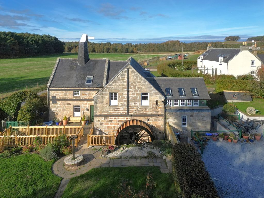 Property photo 1 of 32