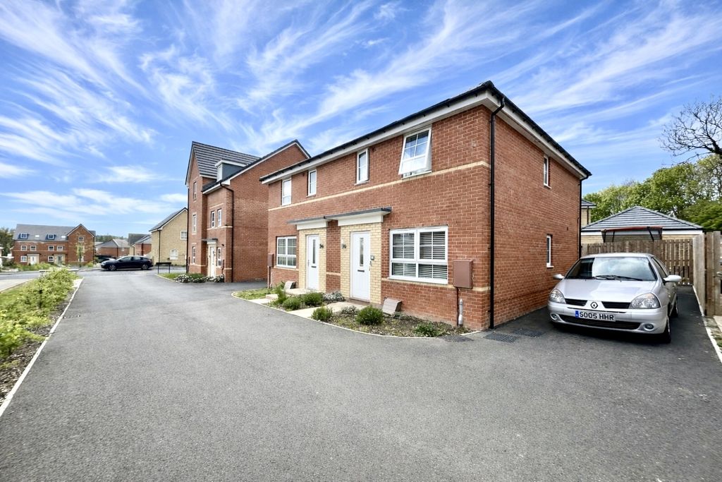 Property photo 1 of 12 Img_1481