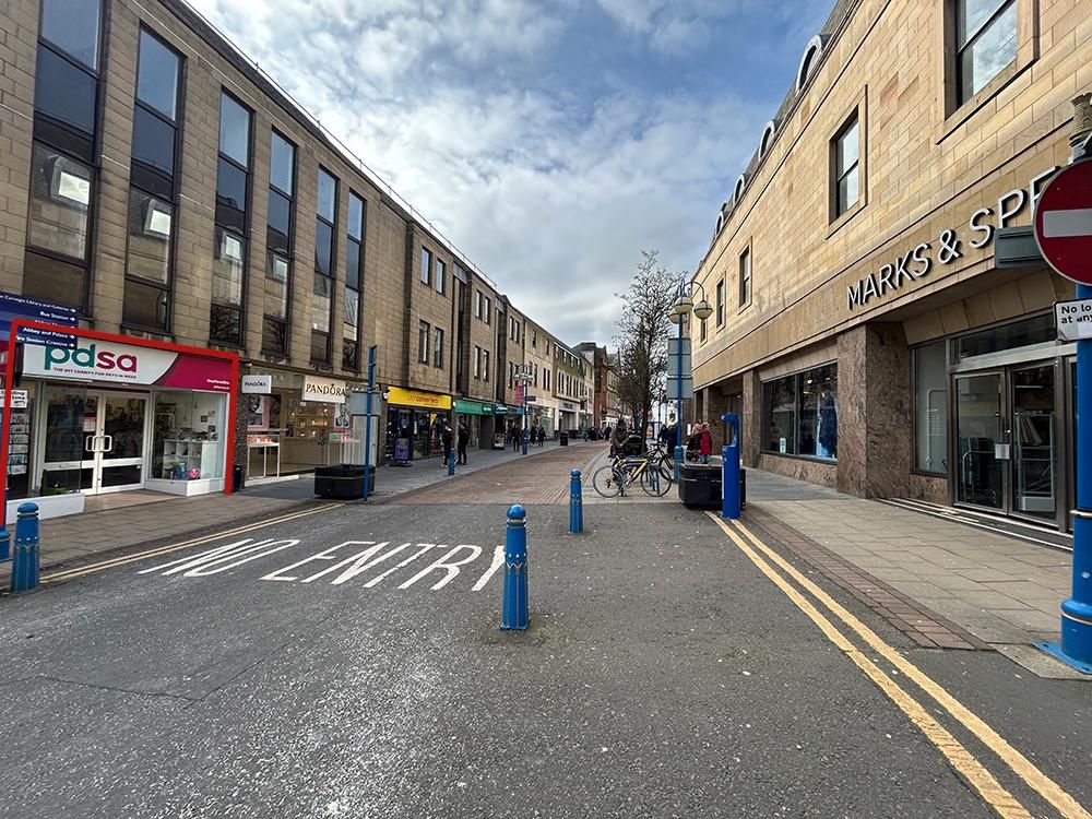 Property photo 1 of 2