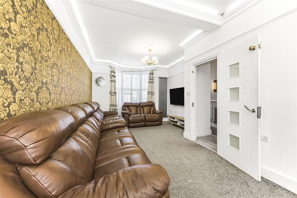 Property photo 2 of 24 7.Jpg