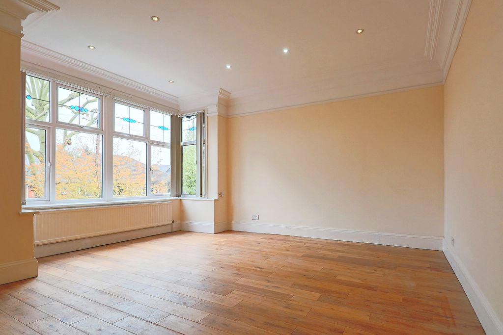 Property photo 3 of 14 3