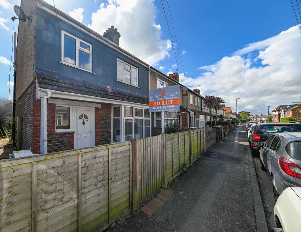 Property photo 1 of 12 Photo 13