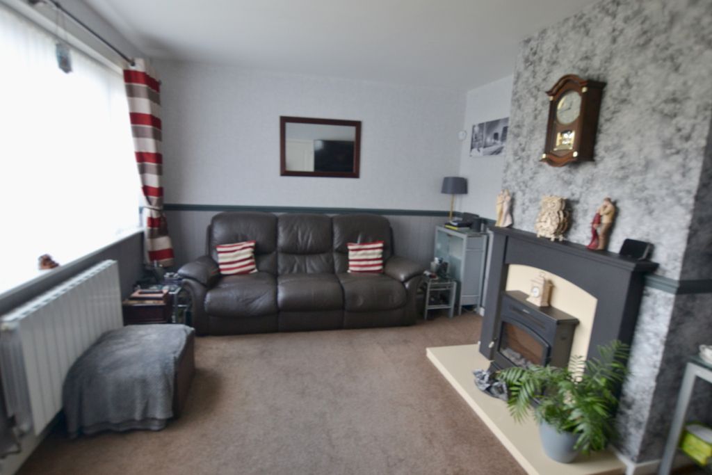 Property photo 2 of 30