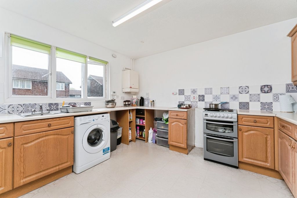 Property photo 3 of 18 Pbox-Img.Jpg