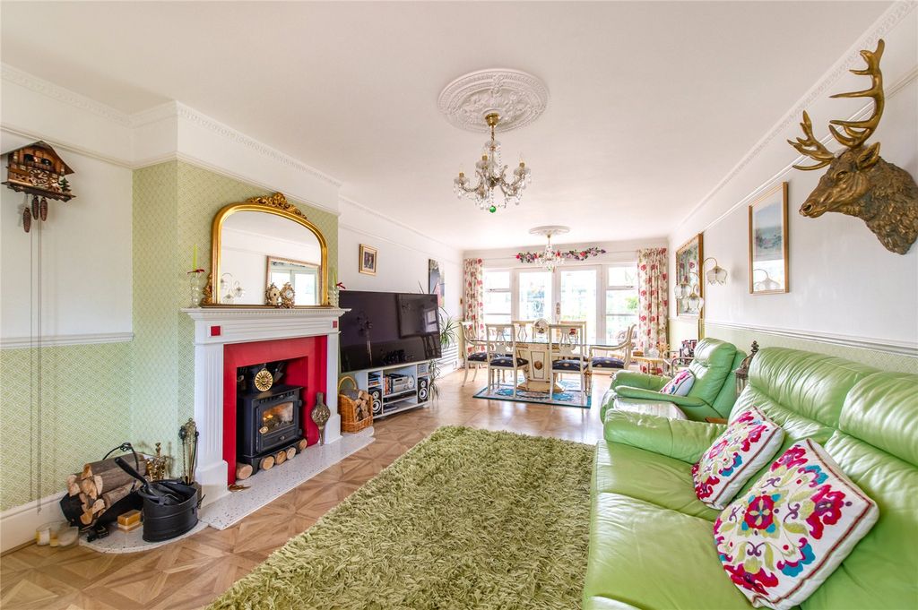 Property photo 2 of 44 Picture No. 51