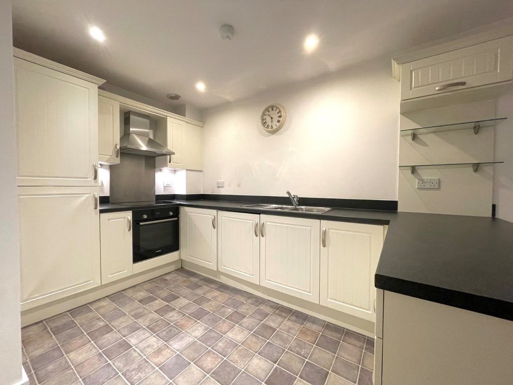 Property photo 2 of 9 Picture No. 16