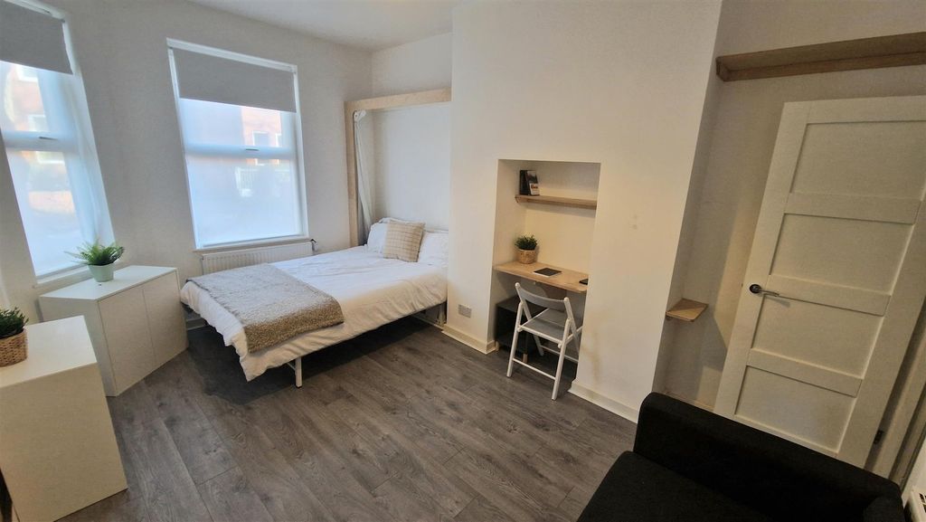 Property photo 2 of 11 2026.01.28 - Flat 1, 9 Chatham - Marketing Photo 6