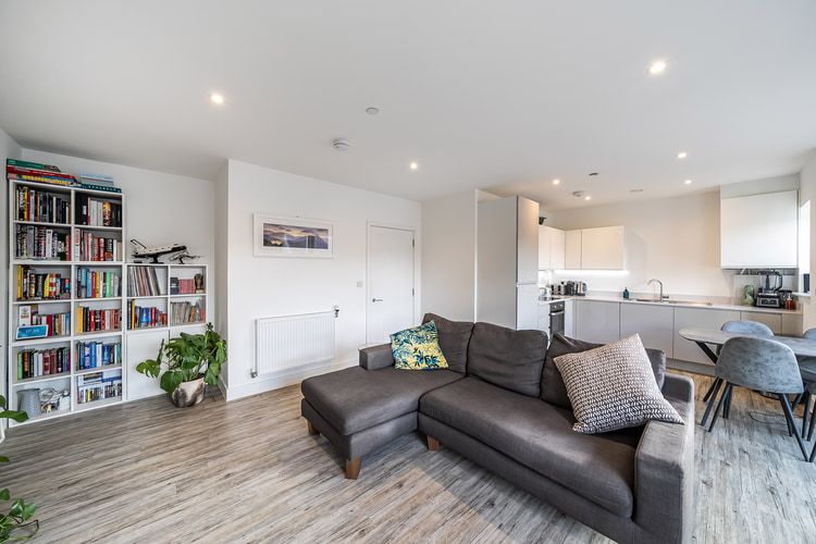 Property photo 1 of 17
