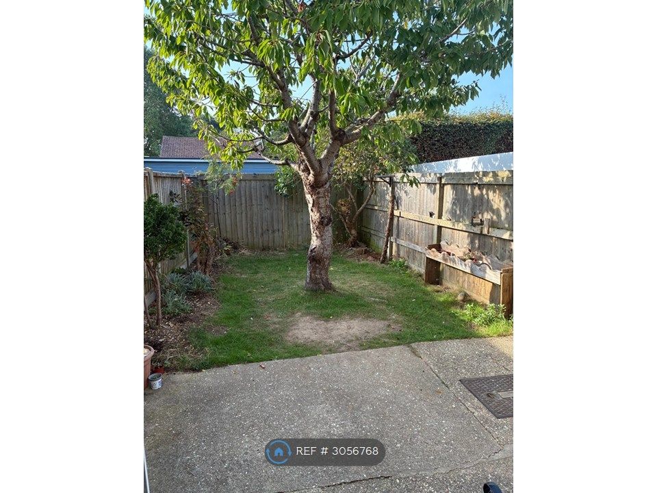 Property photo 2 of 6