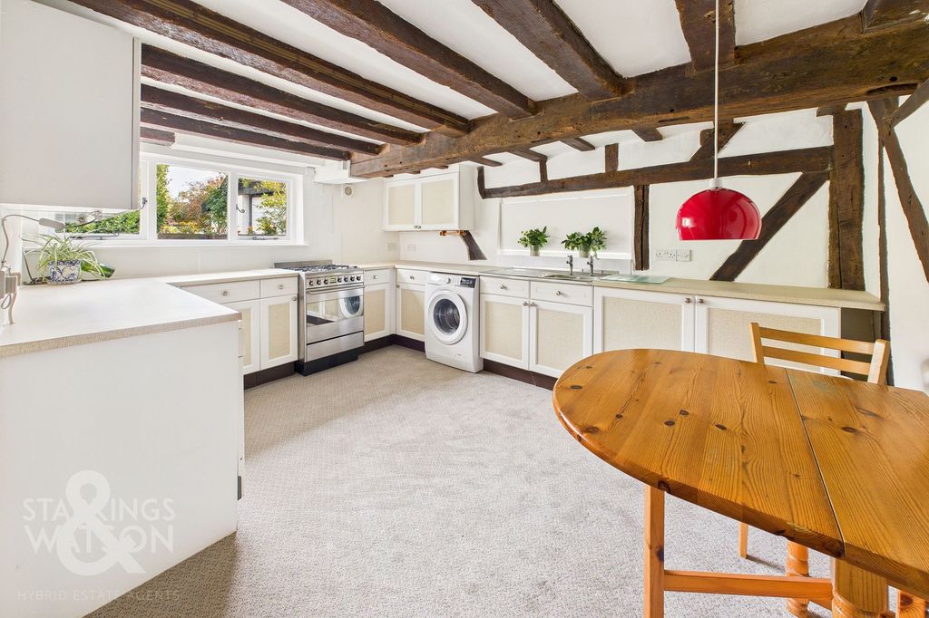 Property photo 2 of 24