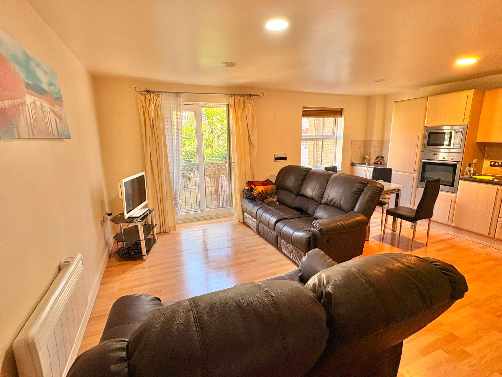 Property photo 2 of 9