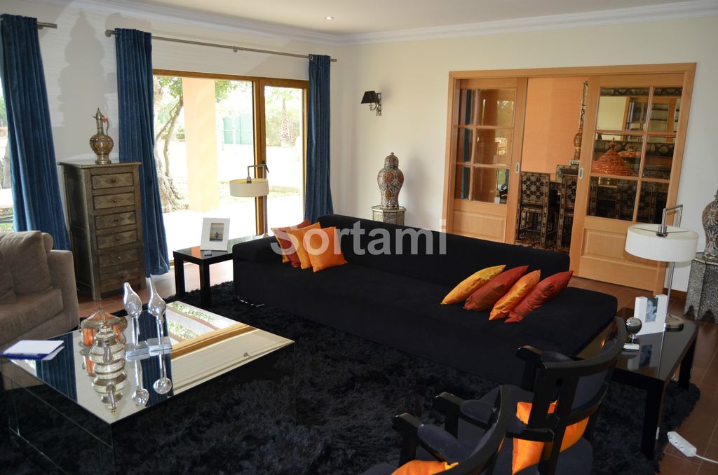 Property photo 3 of 32