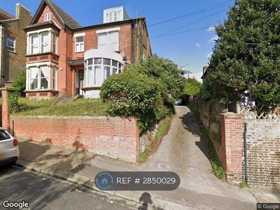 Property photo 1 of 5