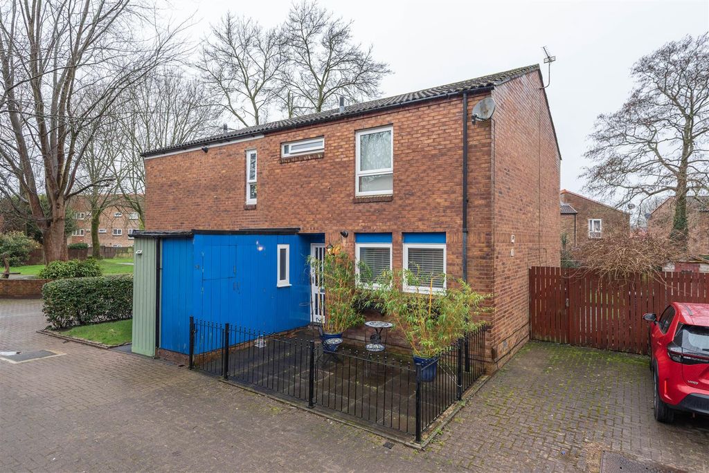 Property photo 1 of 18 Front External