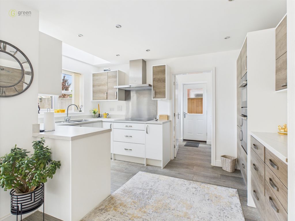 Property photo 3 of 21