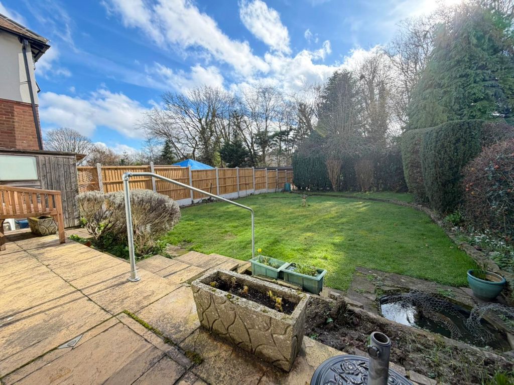 Property photo 2 of 13 4773753