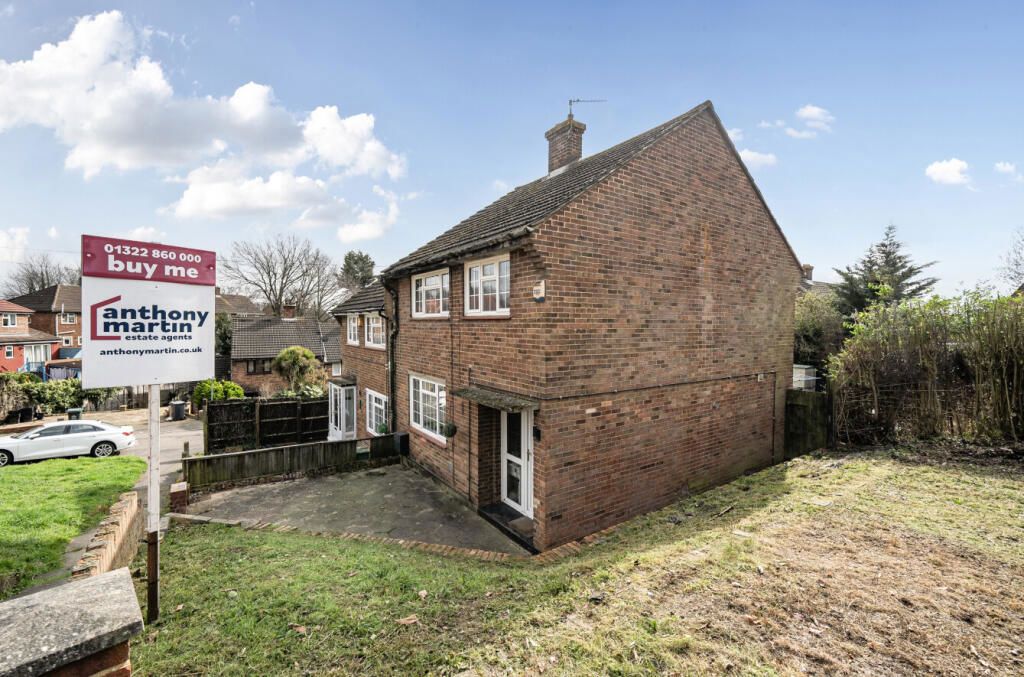 Property photo 1 of 16